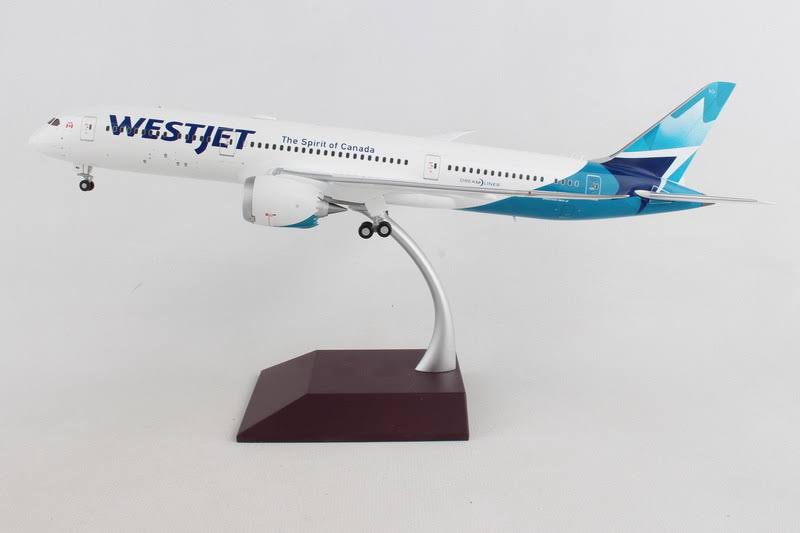 1 by 200 Scale Model Airplane X49418